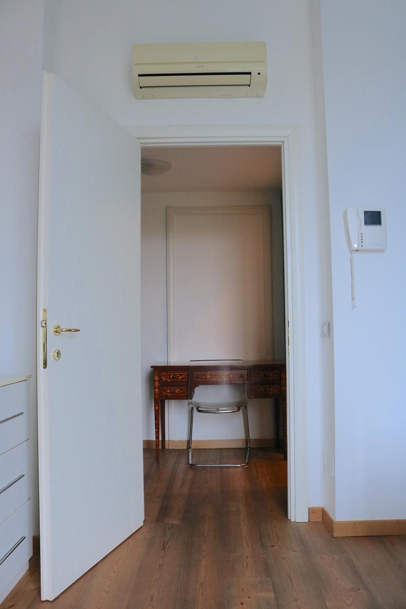 Lovely Navigli Studio With Balcony - Via Carlo Torre Milano Dış mekan fotoğraf